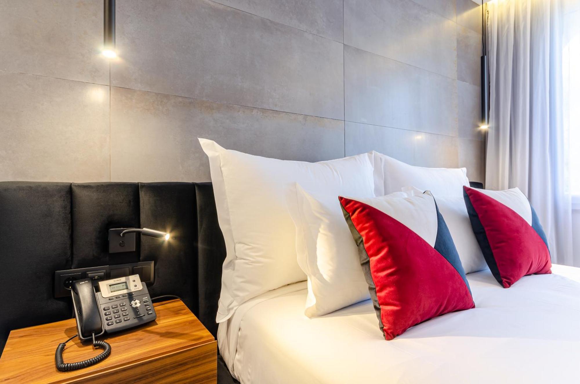 2M Boutique Hotel モンチジョ エクステリア 写真