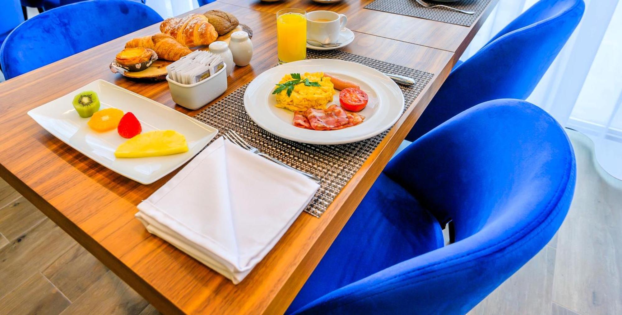 2M Boutique Hotel モンチジョ エクステリア 写真